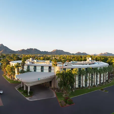 Embassy Suites By Hilton Phoenix Biltmore-3